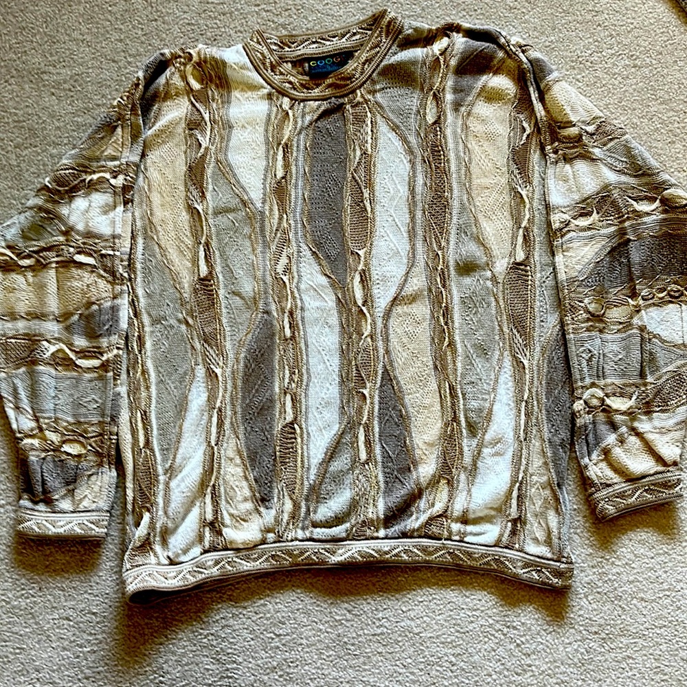 Coogi sweater XL